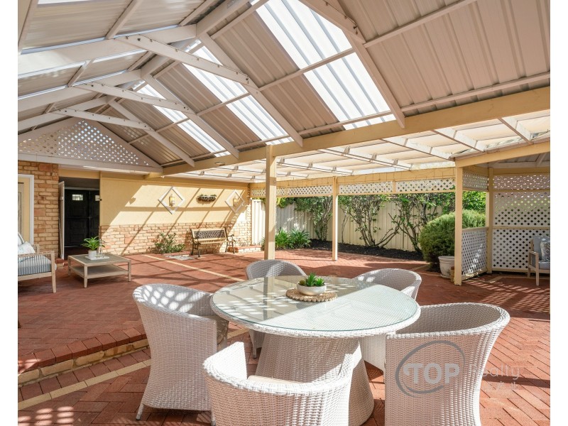 14 Sierra Chase, Leeming WA 6149