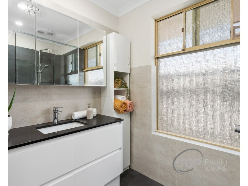 Unit 4/127 Barbican St E, Riverton WA 6148
