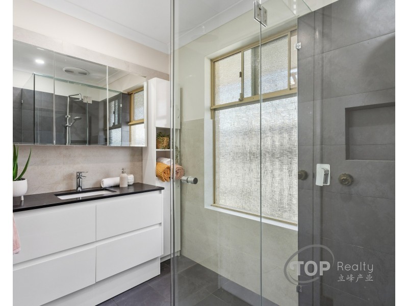 Unit 4/127 Barbican St E, Riverton WA 6148