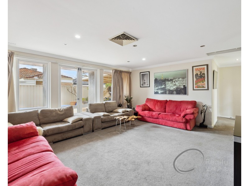 54 Tudor Avenue South, Riverton WA 6148