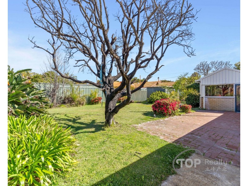 4 Dartford Street, Bull Creek WA 6149