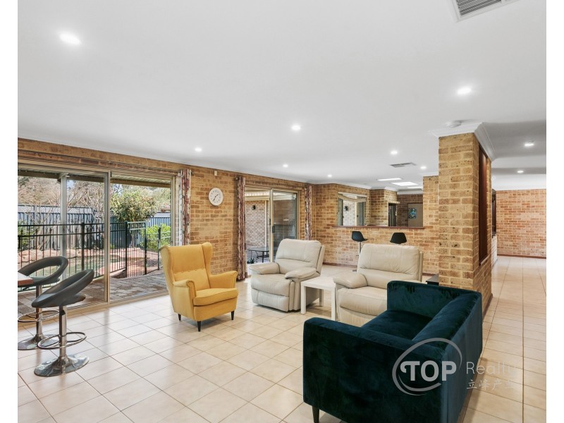 24 Pellew Gardens, Willetton WA 6155