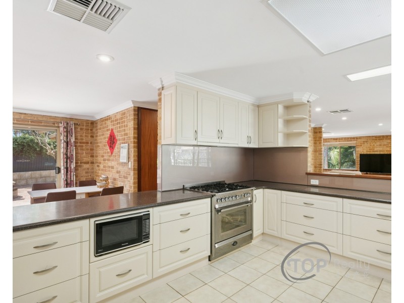 24 Pellew Gardens, Willetton WA 6155