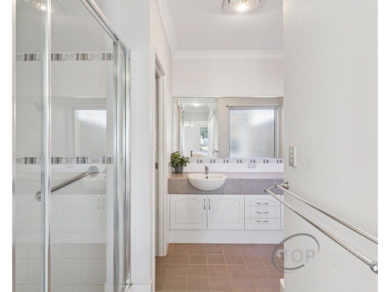 8A Picton Mews, Riverton WA 6148