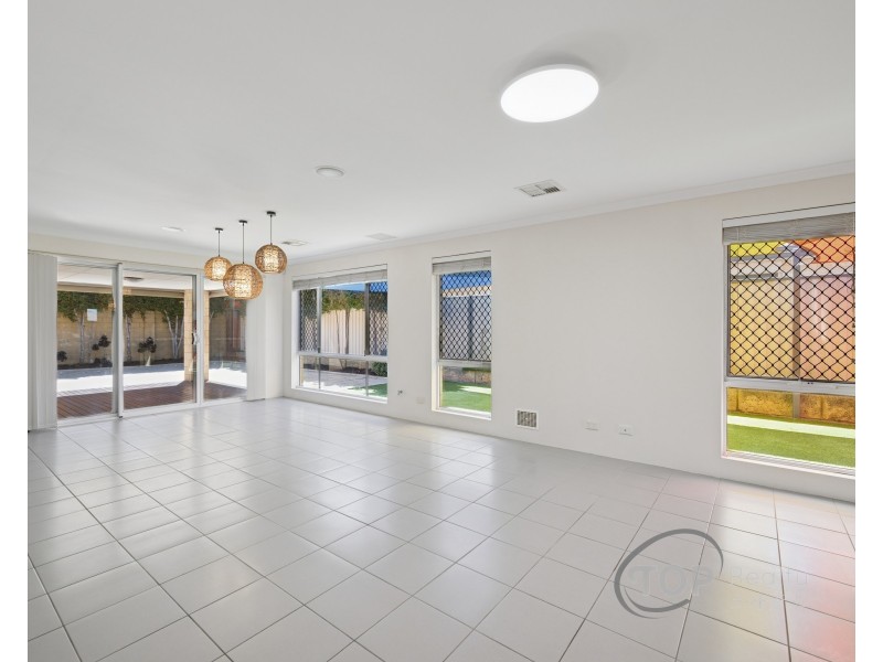 5 Kesiya Turn, Aubin Grove WA 6164