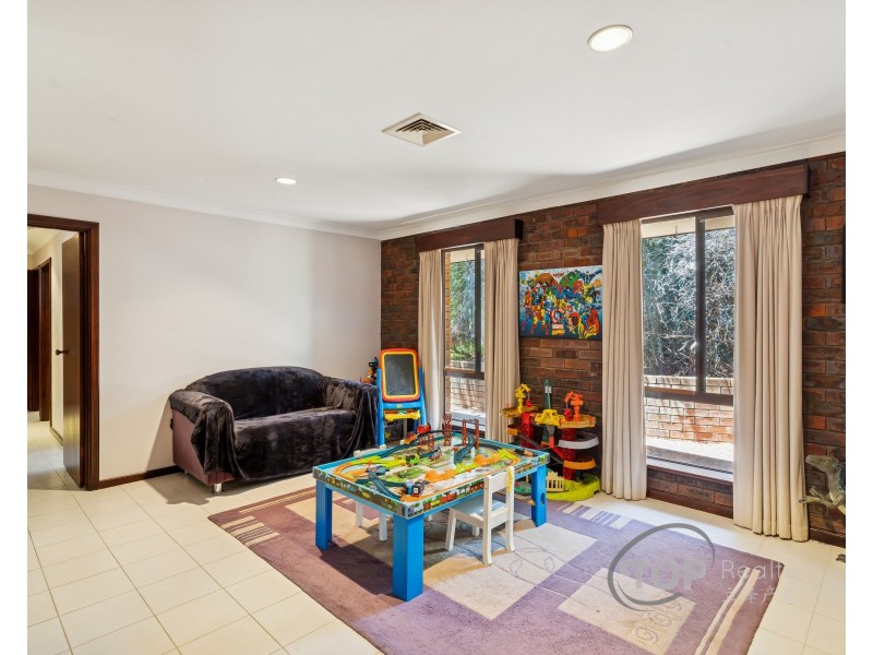 6 Vigors Avenue, Bull Creek WA 6149