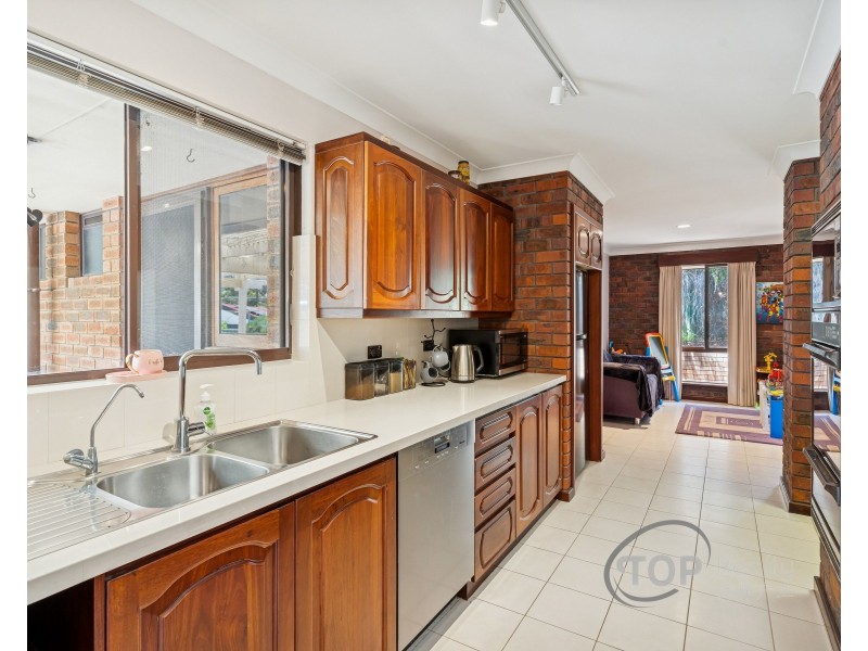 6 Vigors Avenue, Bull Creek WA 6149