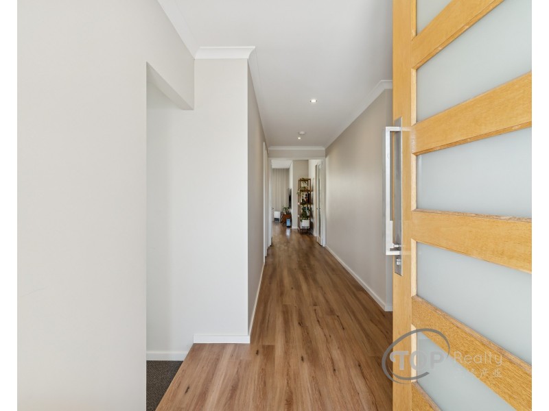 20A Riga Crescent, Willetton WA 6155