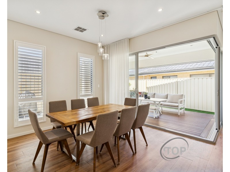 20A Riga Crescent, Willetton WA 6155