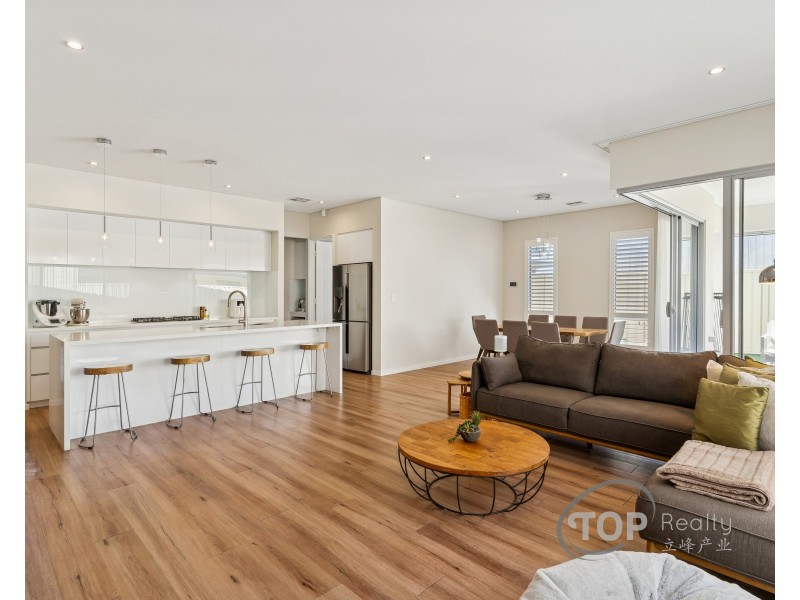 20A Riga Crescent, Willetton WA 6155