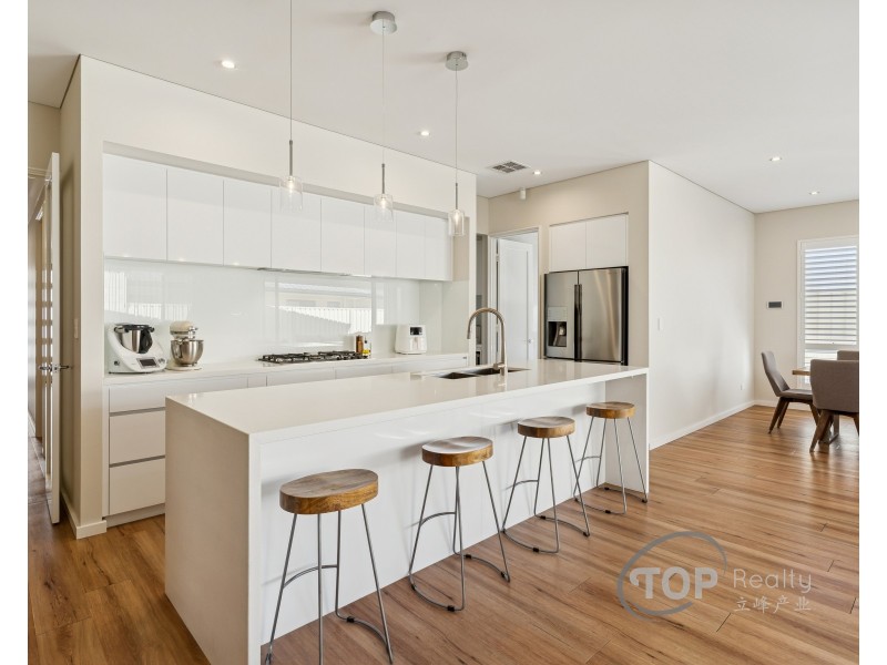 20A Riga Crescent, Willetton WA 6155