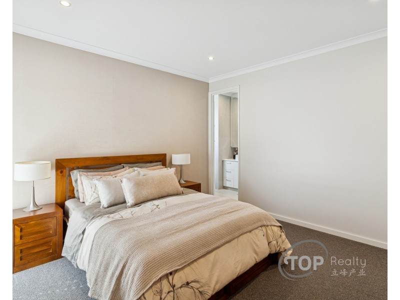 20A Riga Crescent, Willetton WA 6155