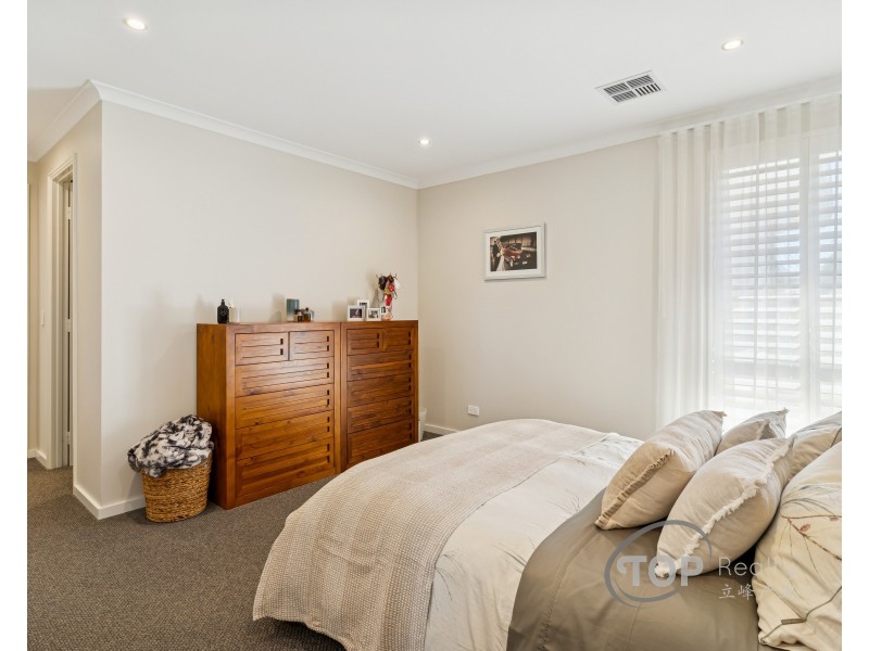 20A Riga Crescent, Willetton WA 6155