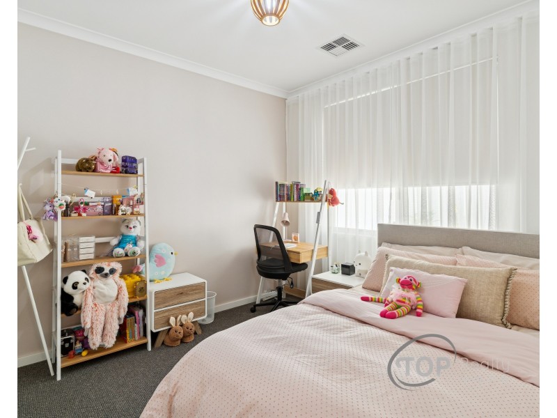 20A Riga Crescent, Willetton WA 6155