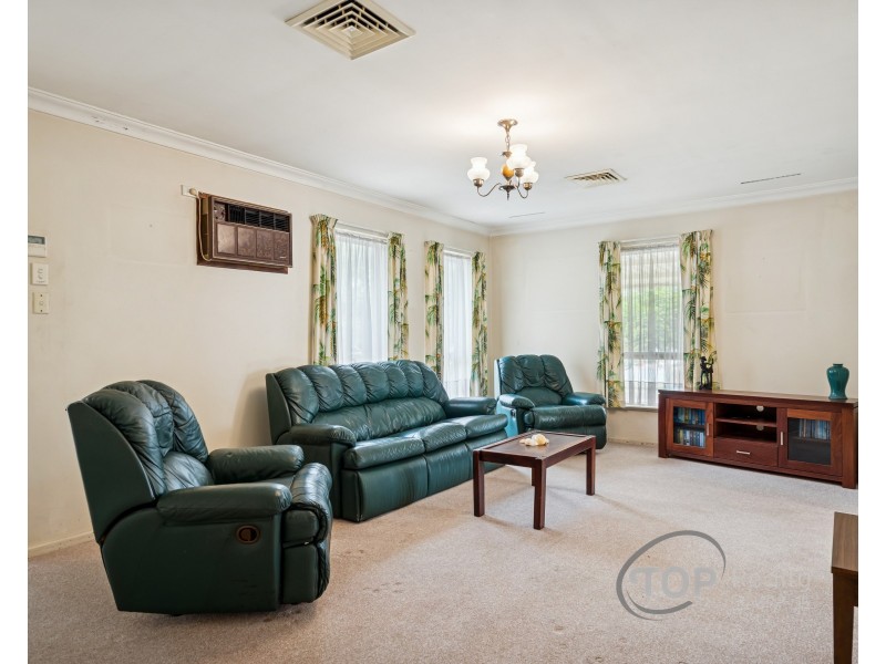 19 Glennon Way, Rossmoyne WA 6148