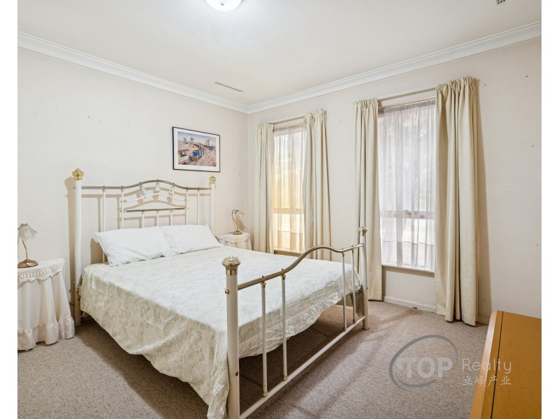 19 Glennon Way, Rossmoyne WA 6148