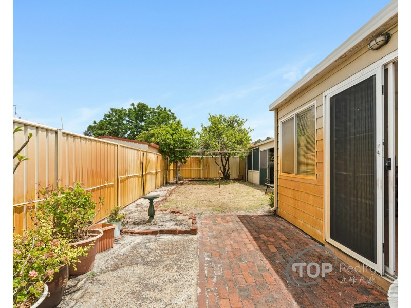 19 Glennon Way, Rossmoyne WA 6148