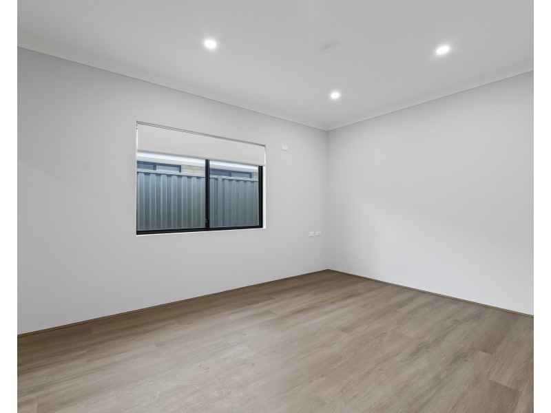13 Comet Way, Hilbert WA 6112
