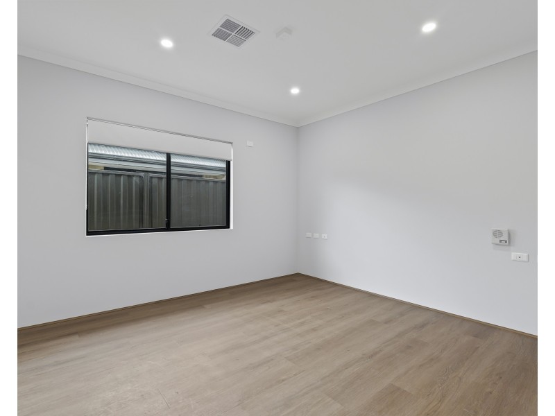 13 Comet Way, Hilbert WA 6112