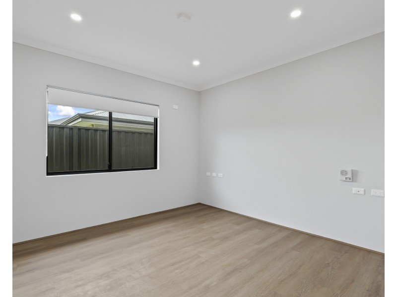 13 Comet Way, Hilbert WA 6112