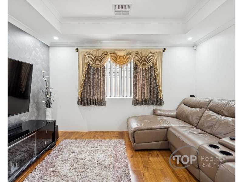 30 Calvera Gardens, Piara Waters WA 6112