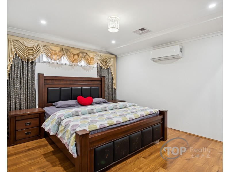 30 Calvera Gardens, Piara Waters WA 6112