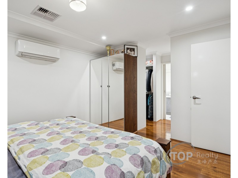 30 Calvera Gardens, Piara Waters WA 6112