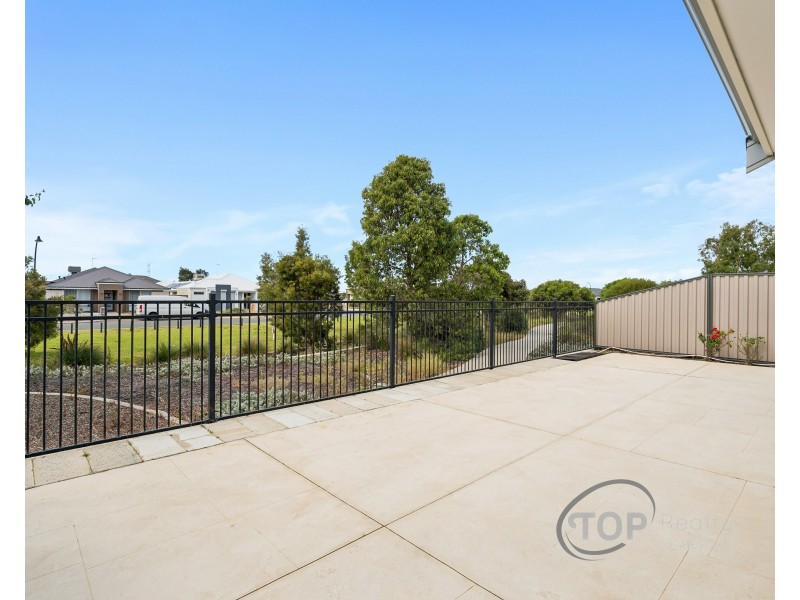 30 Calvera Gardens, Piara Waters WA 6112