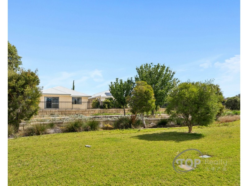 30 Calvera Gardens, Piara Waters WA 6112