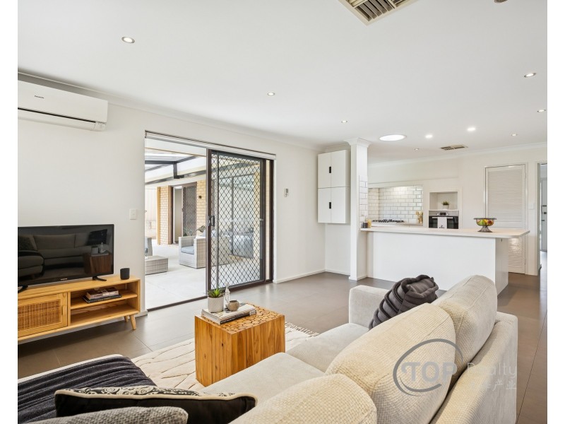 55 Fyfe Circle, Bull Creek WA 6149