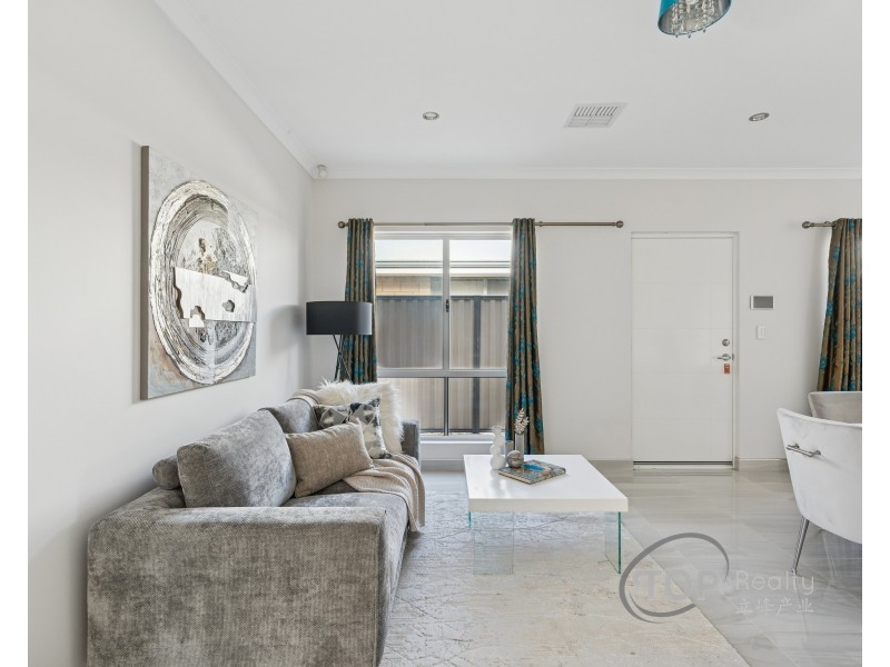 28 Calvera Gardens, Piara Waters WA 6112