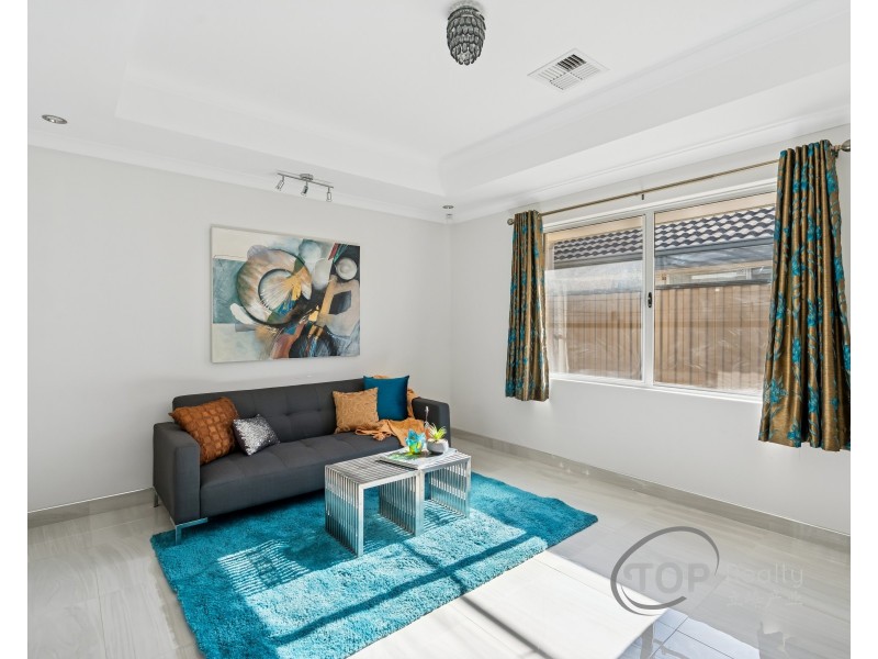 28 Calvera Gardens, Piara Waters WA 6112