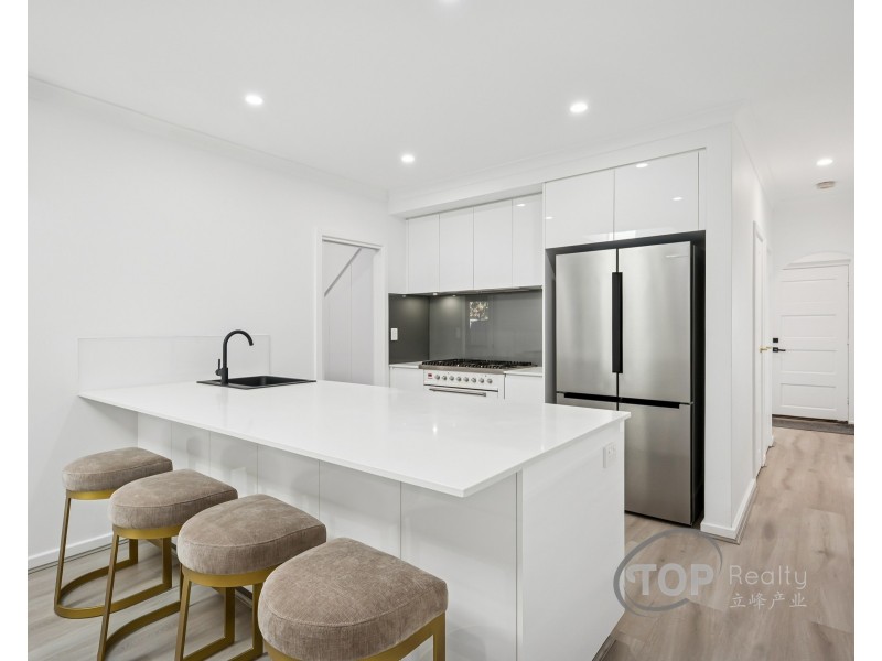 28 Tricourt Grove, Riverton WA 6148