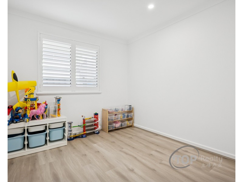 28 Tricourt Grove, Riverton WA 6148