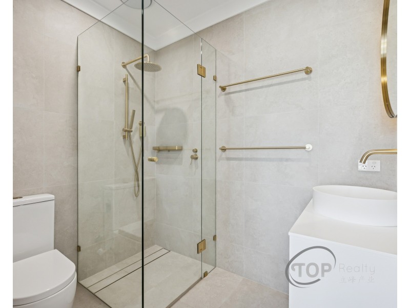 28 Tricourt Grove, Riverton WA 6148