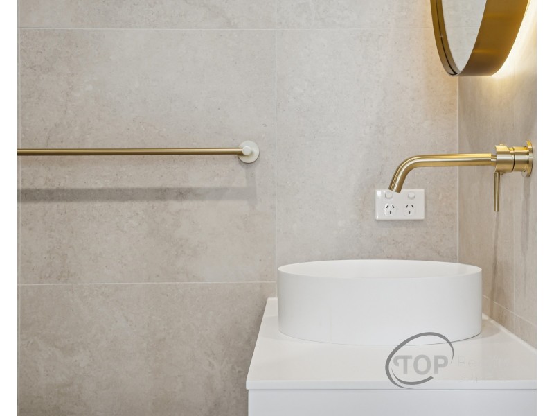 28 Tricourt Grove, Riverton WA 6148