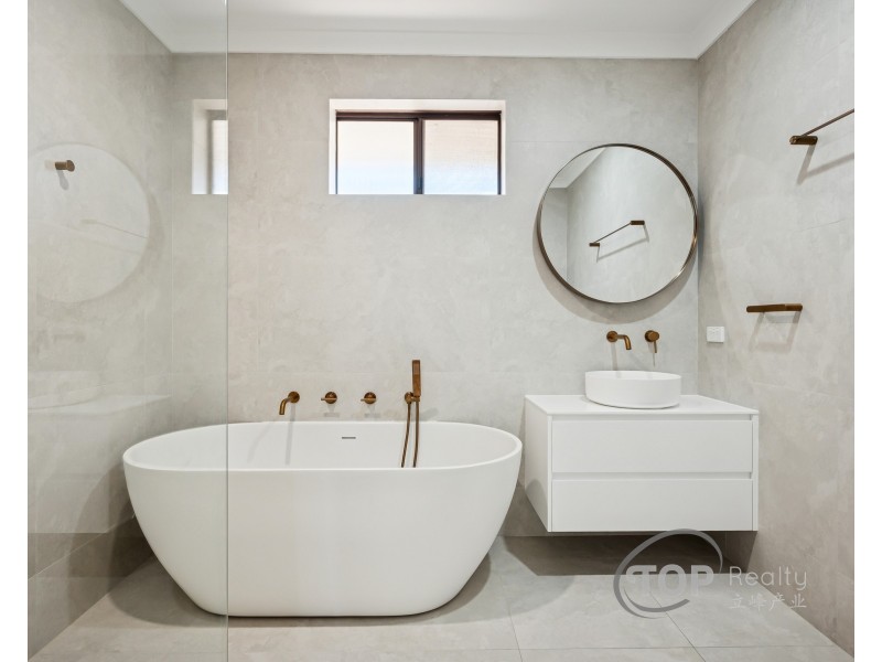 28 Tricourt Grove, Riverton WA 6148