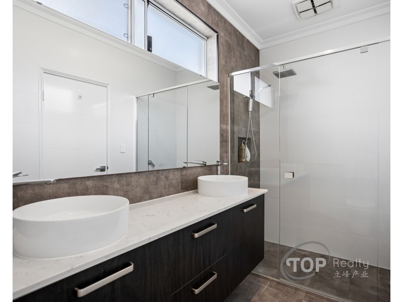 93 Bungaree Road, Wilson WA 6107