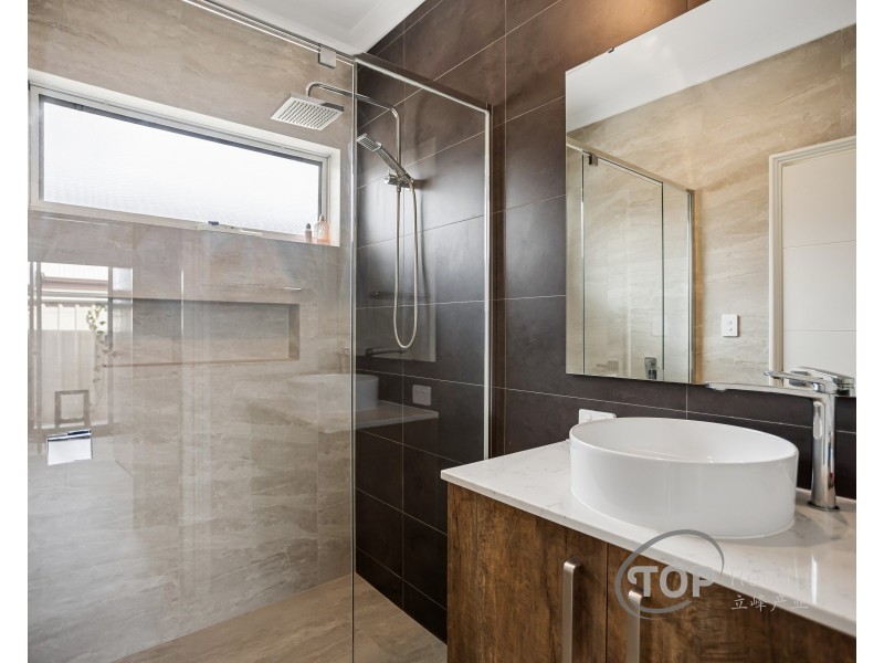 93 Bungaree Road, Wilson WA 6107