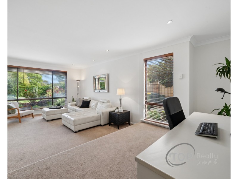 8 Hertford Close, Bull Creek WA 6149