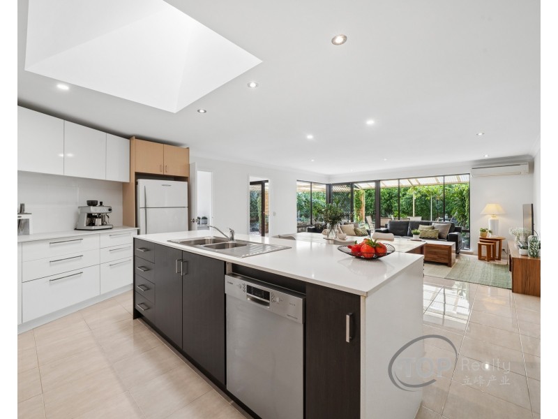 8 Hertford Close, Bull Creek WA 6149