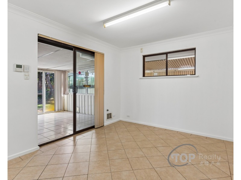 30 Mirrelia Way, Riverton WA 6148