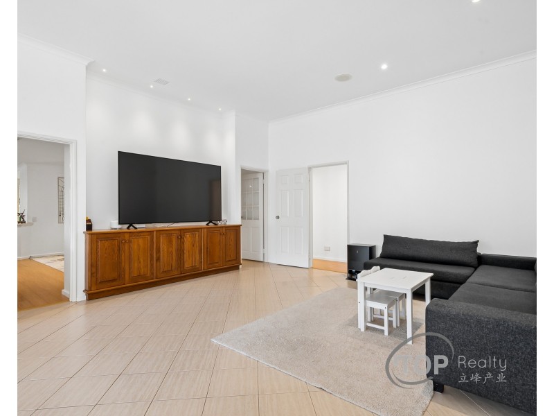 34 Sinclair Crescent, Winthrop WA 6150