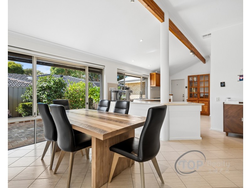 34 Sinclair Crescent, Winthrop WA 6150