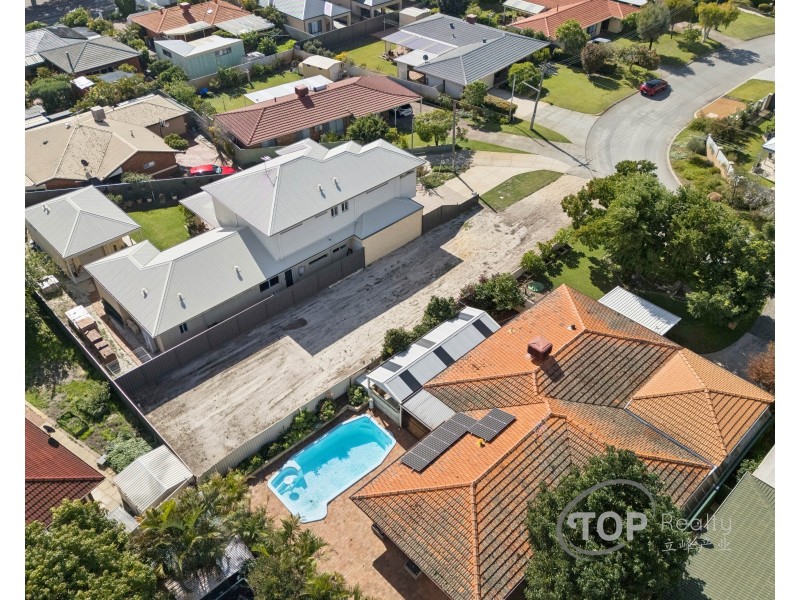 8A Meldreth Court, Willetton WA 6155