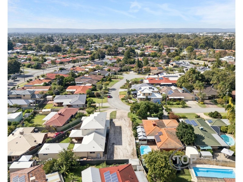 8A Meldreth Court, Willetton WA 6155