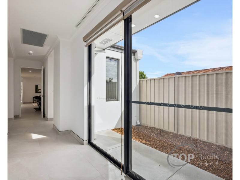 43 Kalangedy Drive, Riverton WA 6148