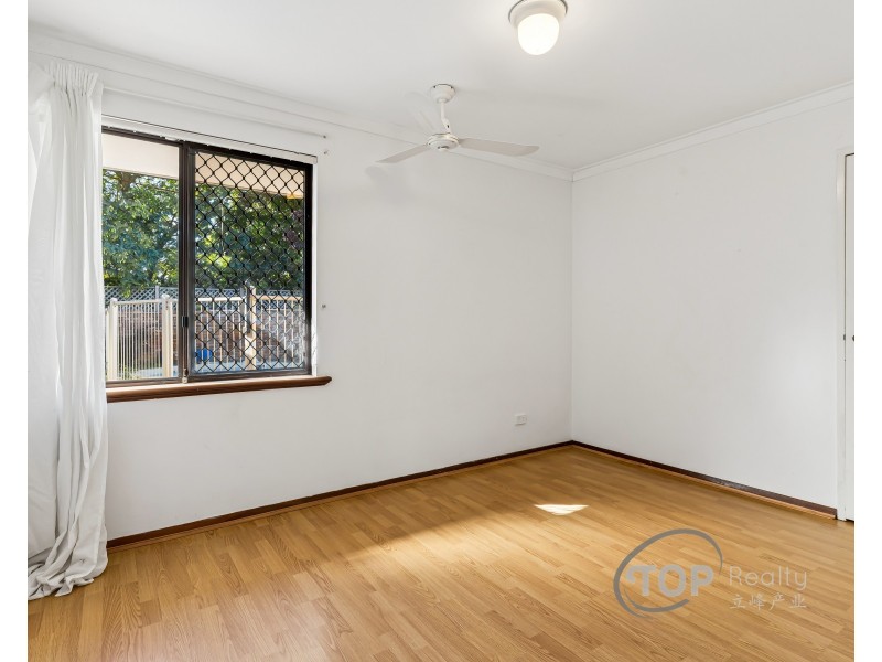 16 Cobalt Place, Riverton WA 6148