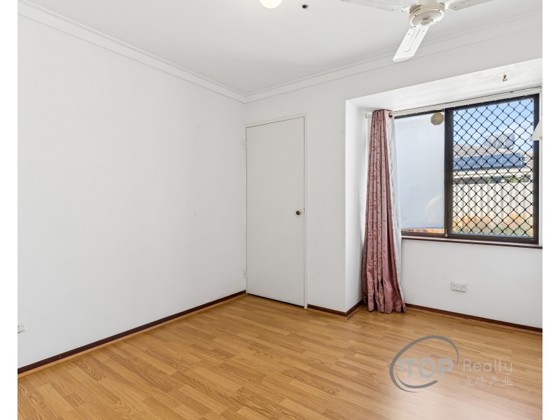 16 Cobalt Place, Riverton WA 6148