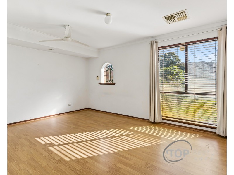 16 Cobalt Place, Riverton WA 6148